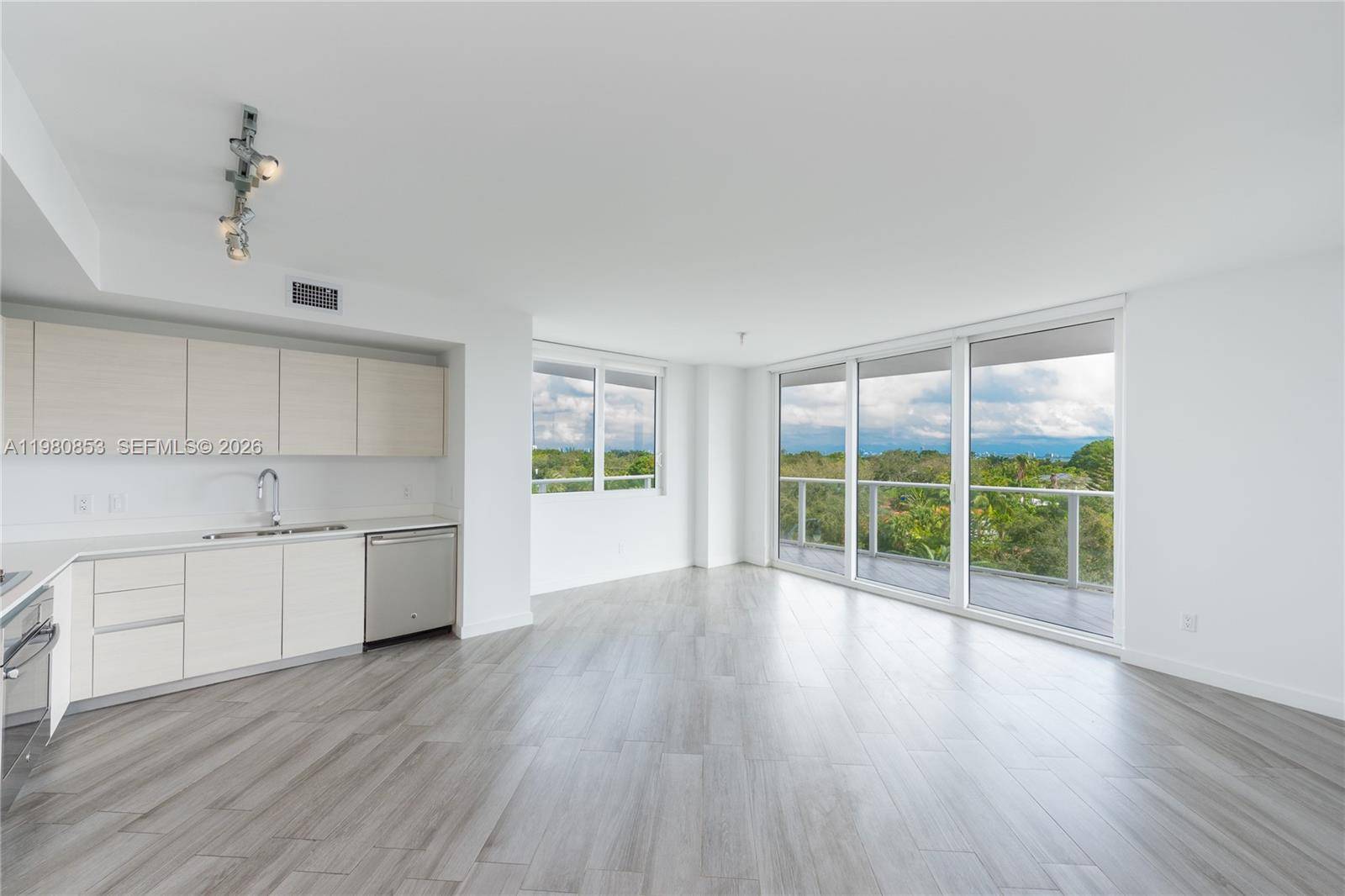 4250 Biscayne BlvdMiami - Condo 5+ Stories,Condo condo unit 502 - picture