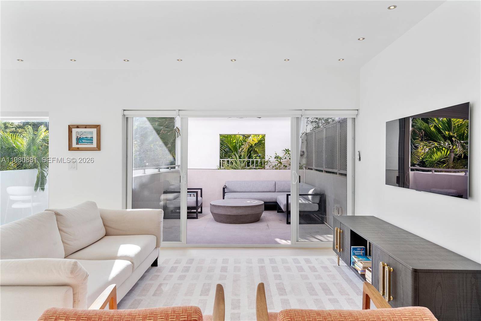 828 3rd StMiami Beach - SUNDANCE CONDO condo unit 314 - picture