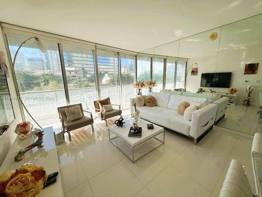495 Brickell AveMiami - Condo/Co-Op/Seasonal,Condo condo unit 511 - picture