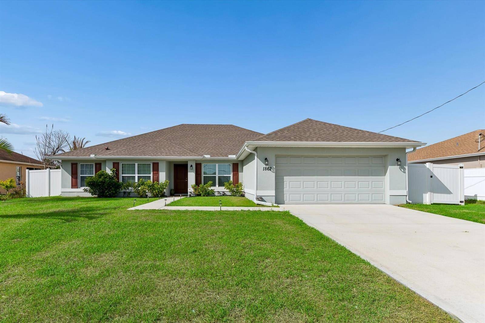 1862 SW MonterreyPort St. Lucie - picture