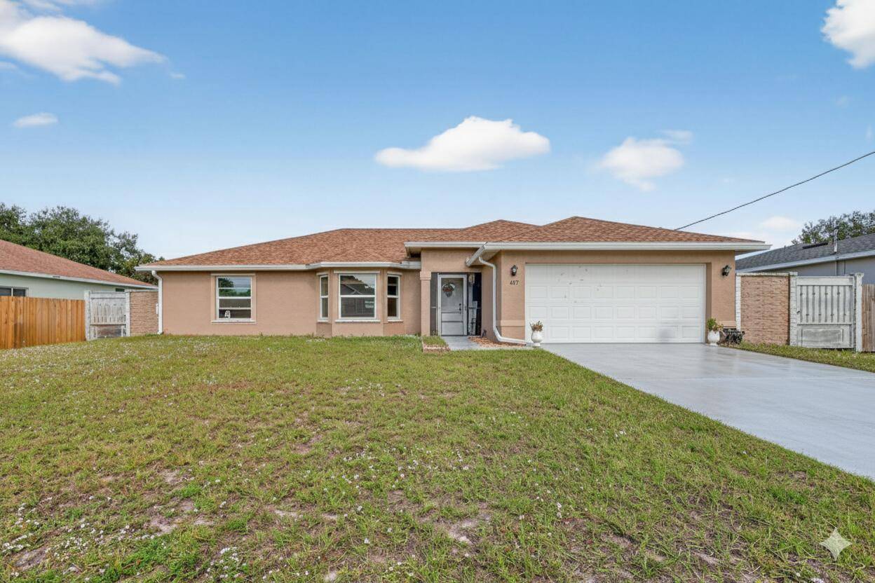 557 SW HalkellPort St. Lucie - picture