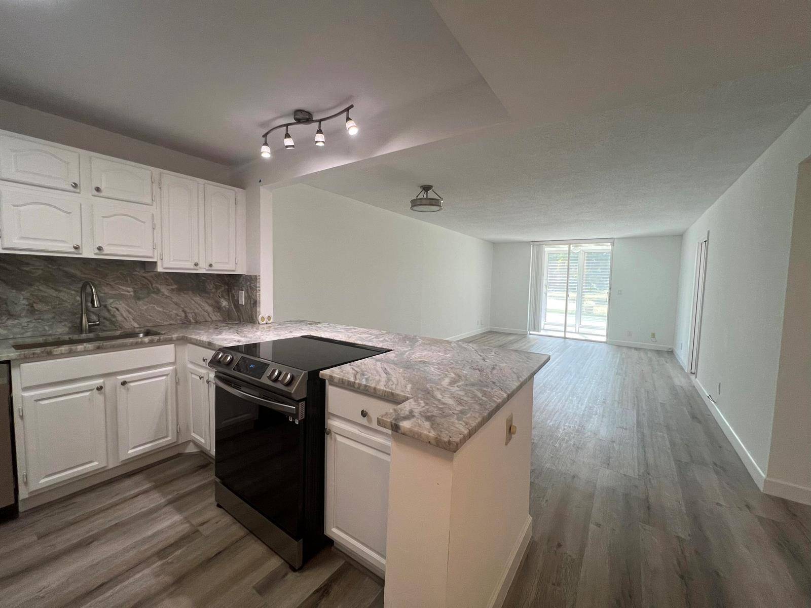 6161 NW 2ndBoca Raton - Condo condo unit 114 - picture