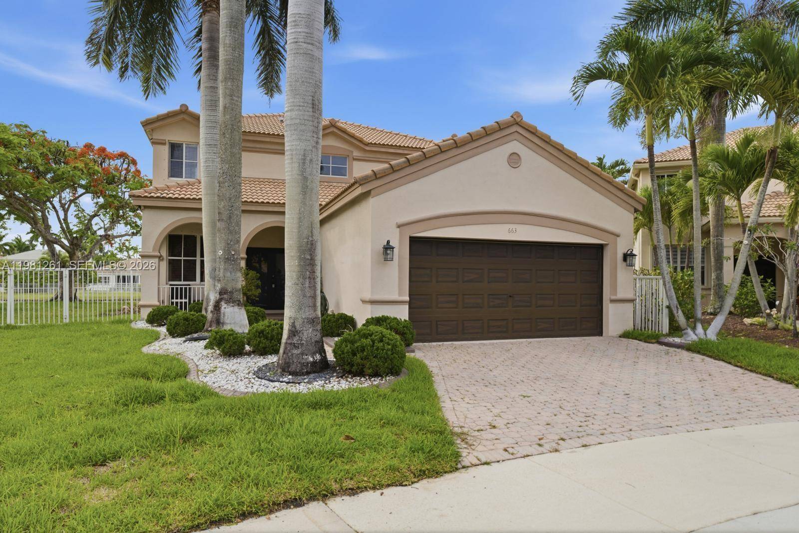 663 Live Oak LnWeston - picture