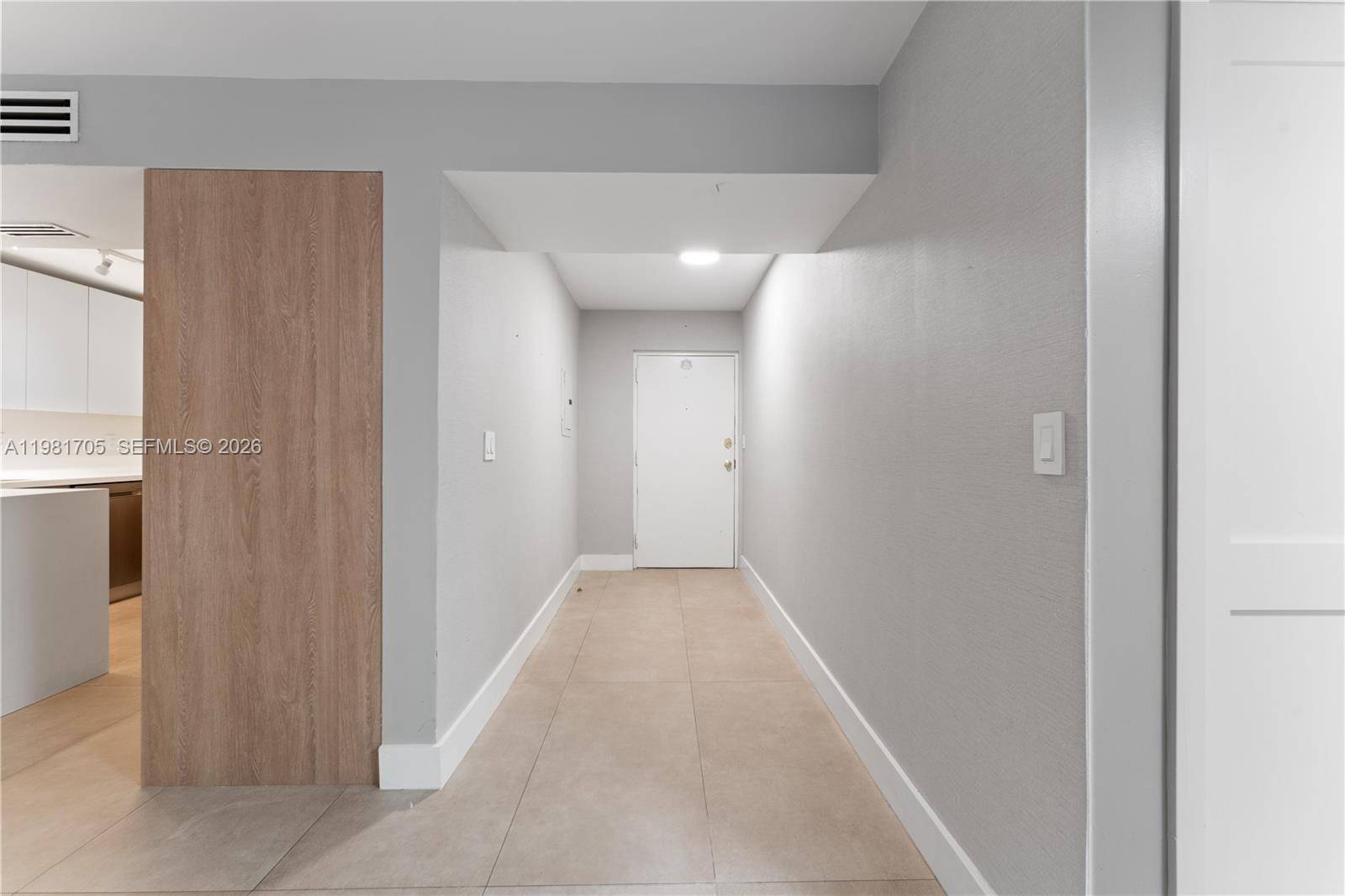 55 Ocean Lane DrKey Biscayne - Condo 1-4 Stories,Condo condo unit 1031 - picture