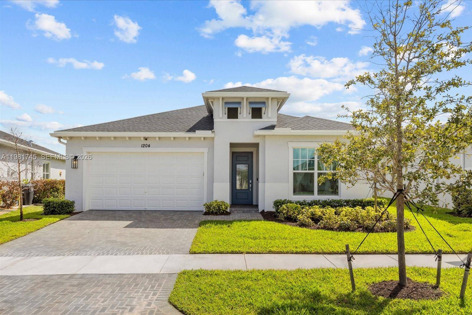 1204 SE Woodbine RdPort St. Lucie - picture