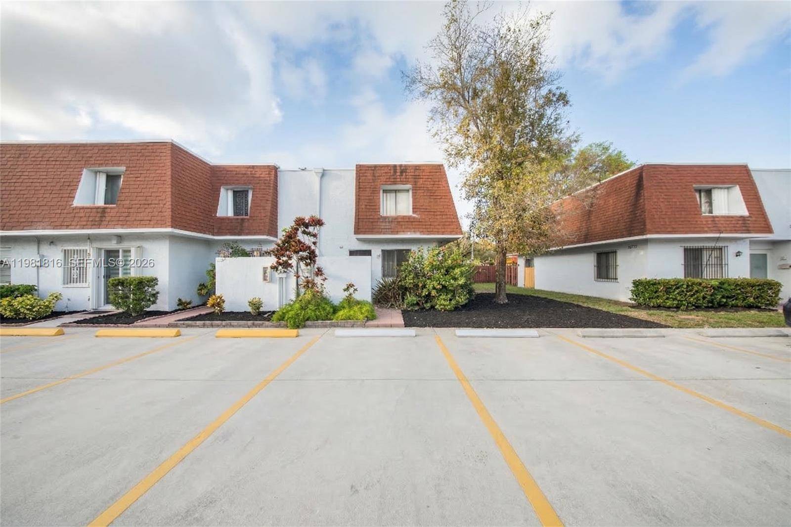 10710 NW 7th StMiami - Townhouse,Condo condo unit 11B - picture
