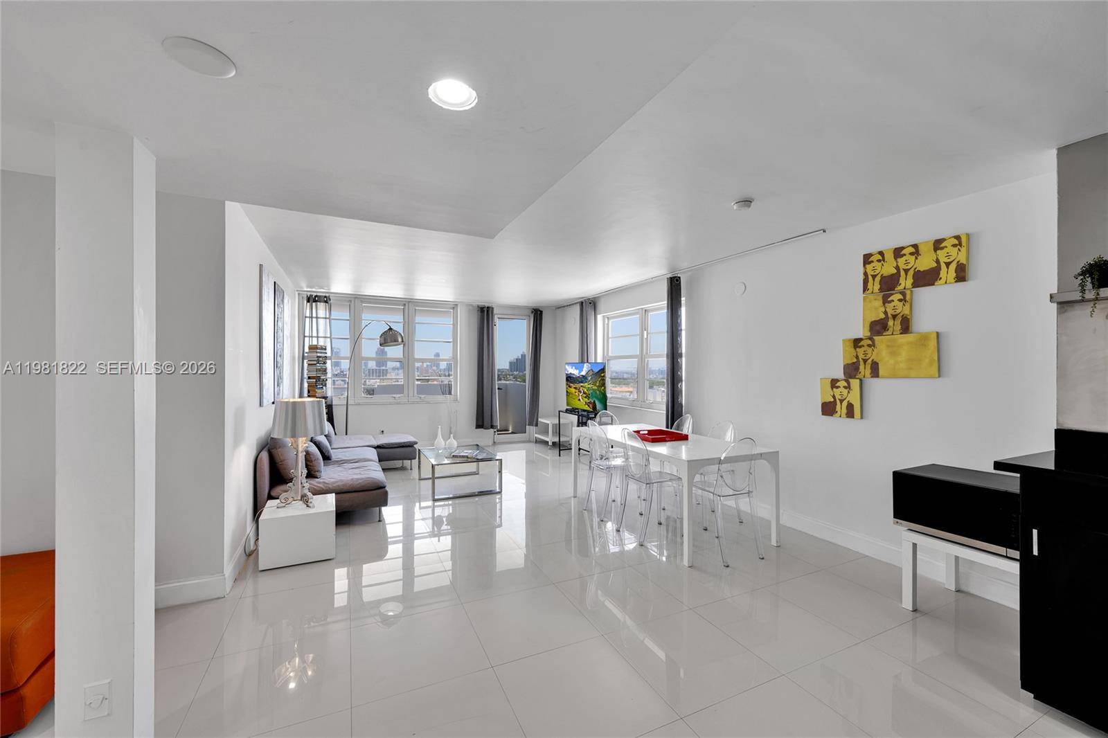 100 Lincoln RdMiami Beach - THE DECOPLAGE CONDO condo unit 1511 - picture