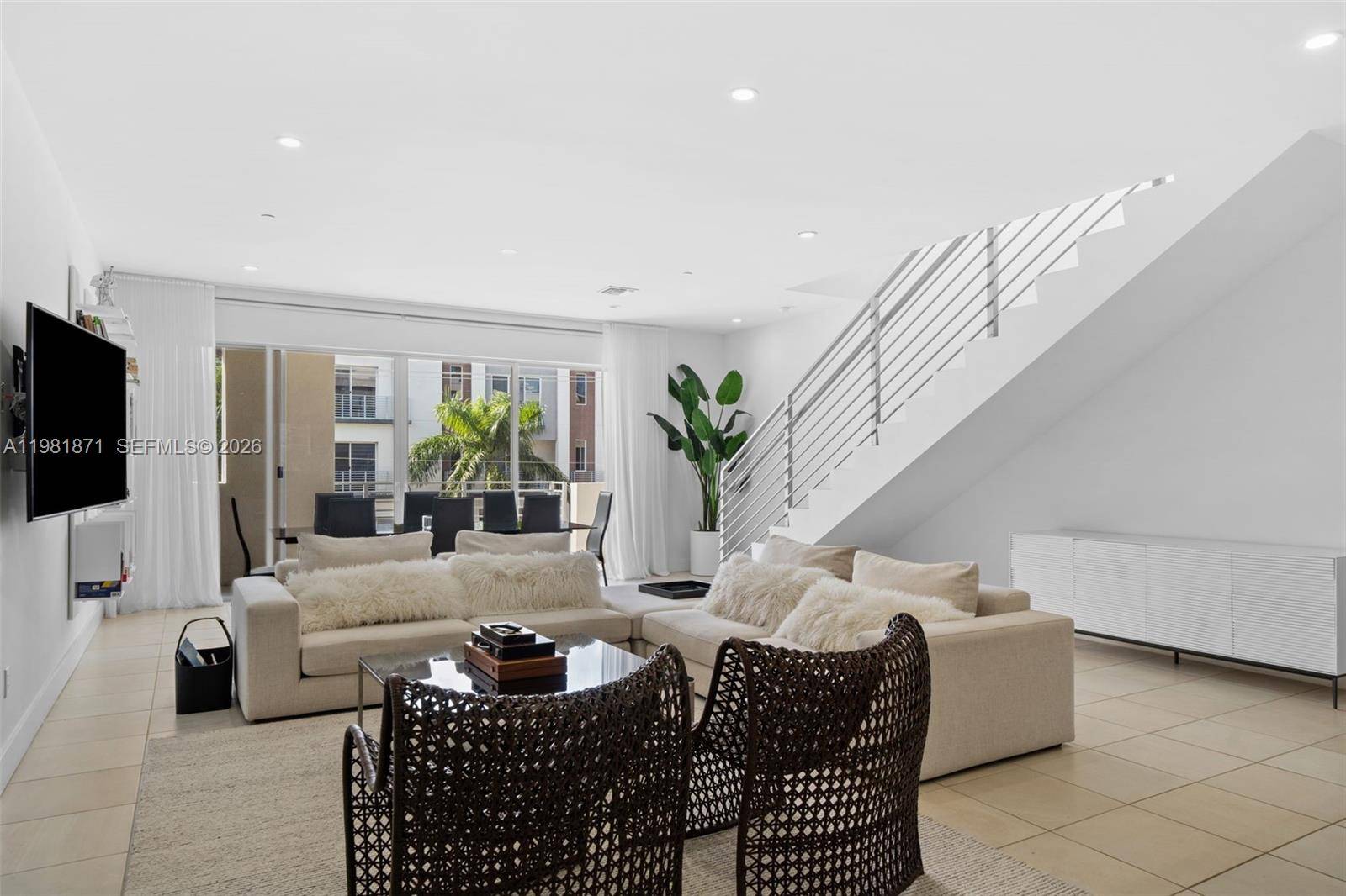 1034 NE 18th AveFort Lauderdale - Condo 1-4 Stories,Condo condo unit 205 - picture