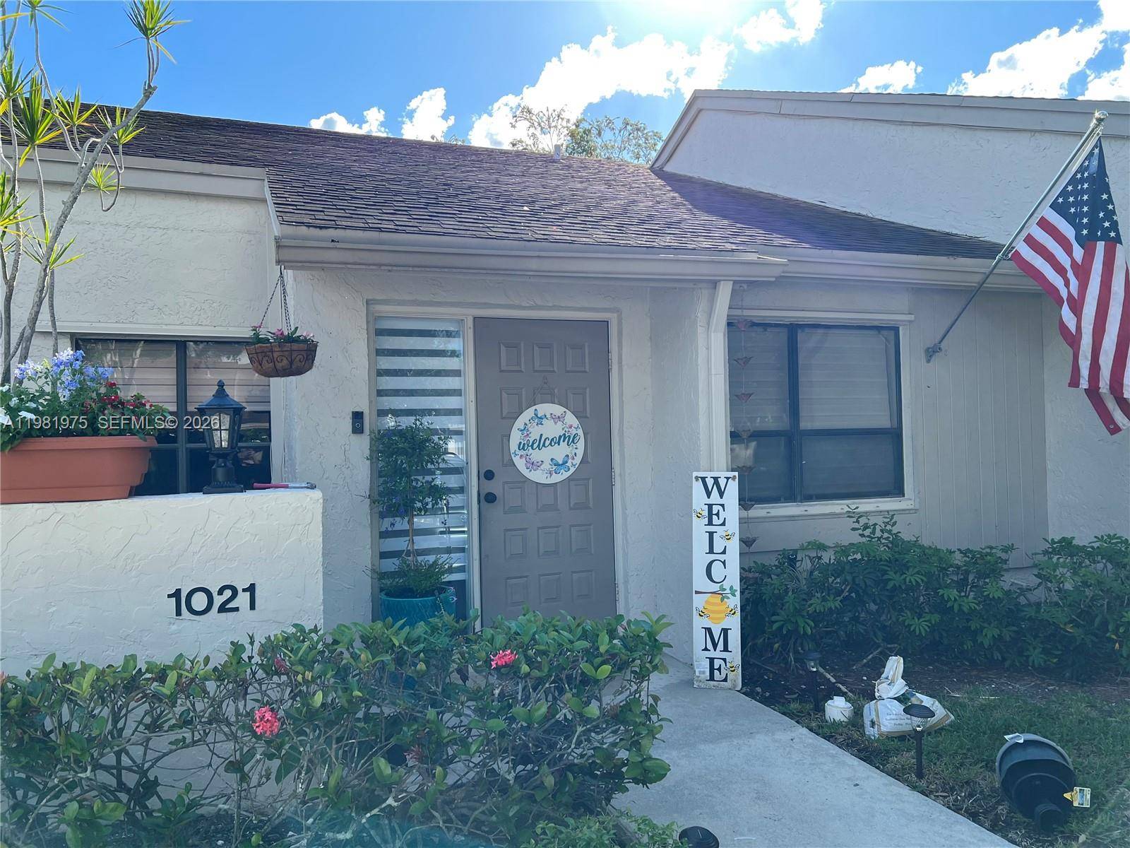 1021 NW 79th AvePlantation - picture