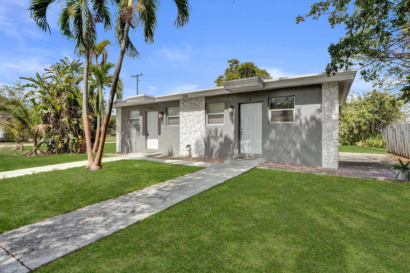 2261 NW 2ndPompano Beach - picture
