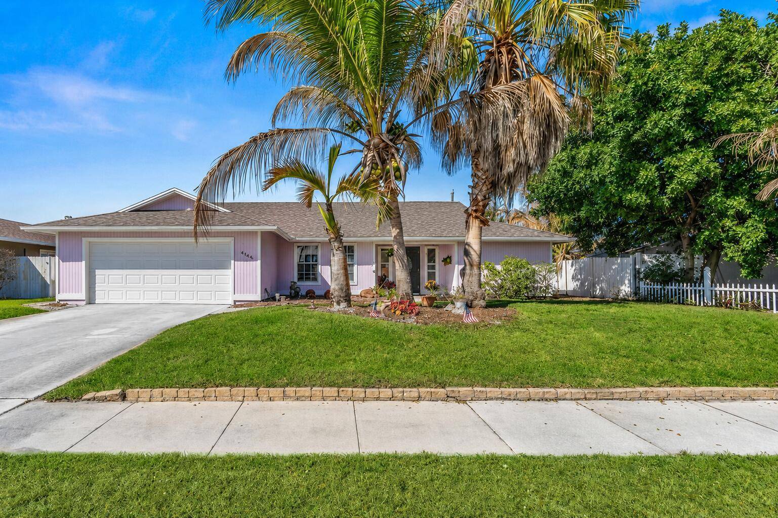 4153 RussellJupiter - picture