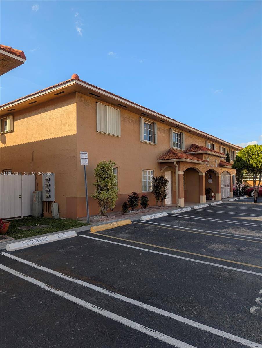 2485 W 76th StHialeah - Condo 1-4 Stories,Condo condo unit 109 - picture