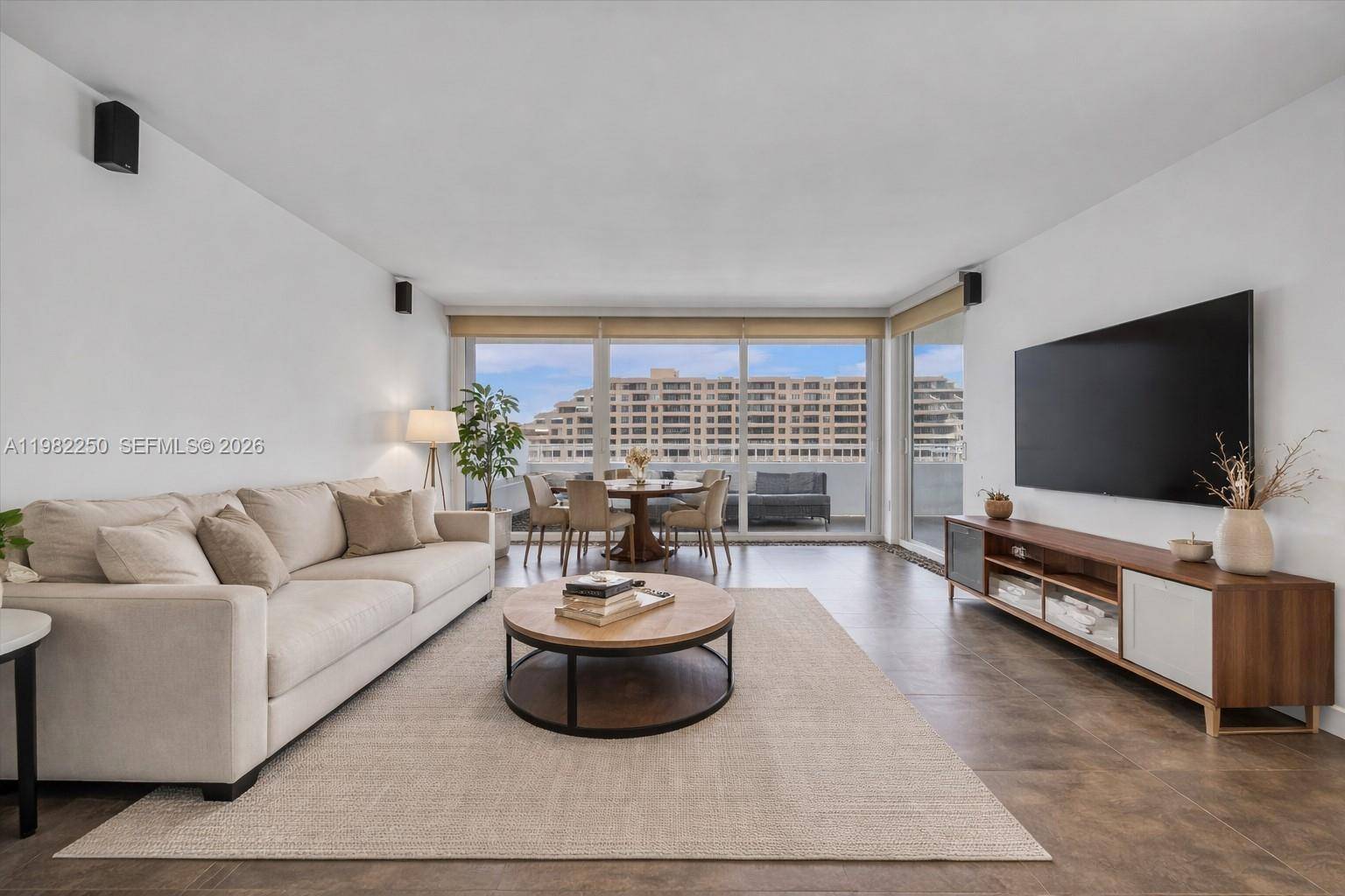 199 Ocean Lane DrKey Biscayne - Condo 5+ Stories,Condo condo unit 1009 - picture