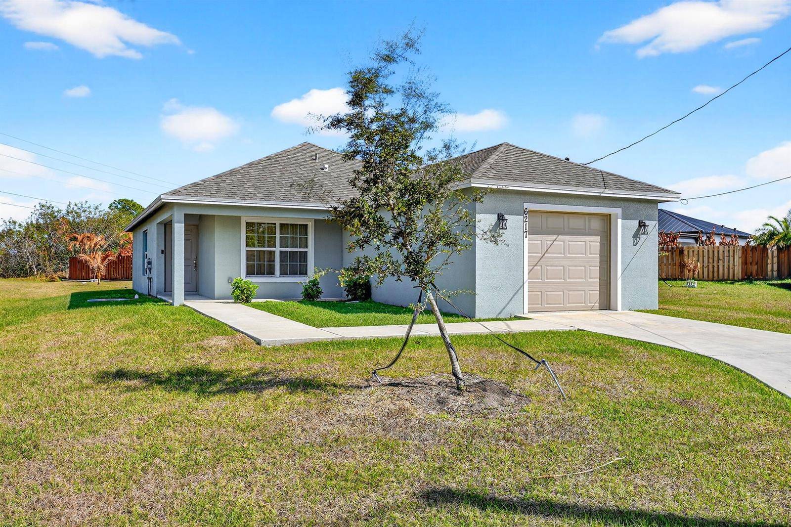6217 NW GatunPort St. Lucie - picture
