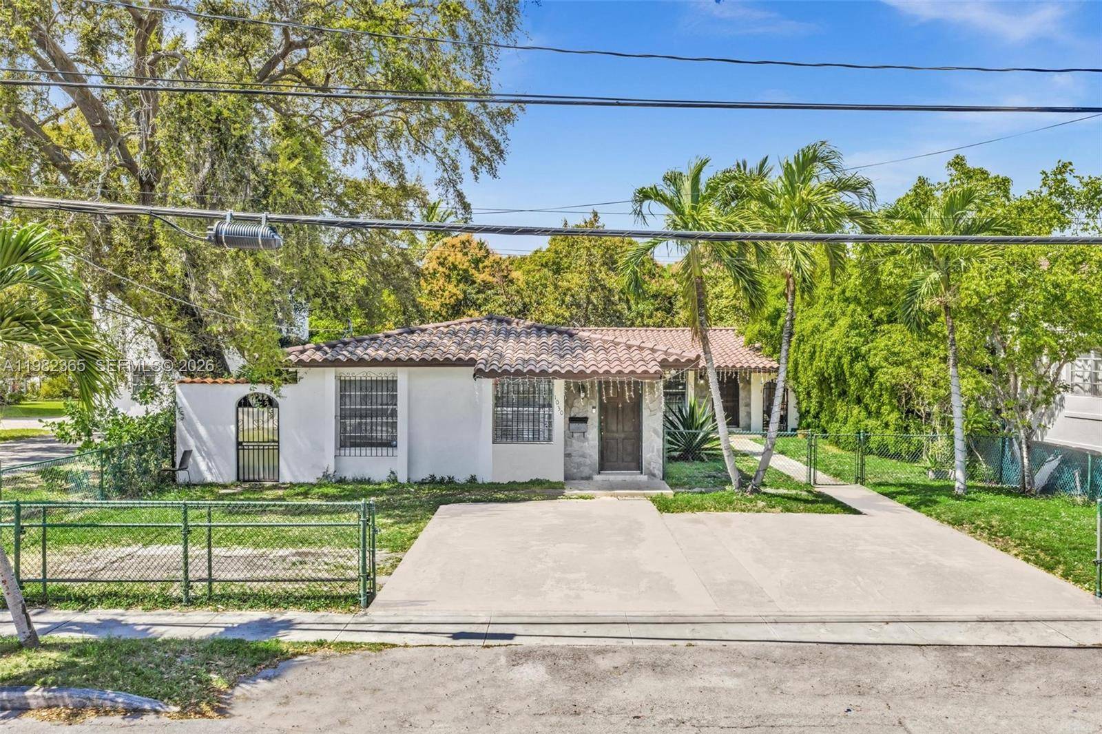 1010 SW 14th AveMiami - picture