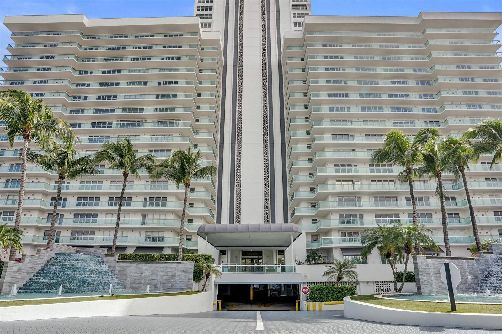 3900 Galt OceanFort Lauderdale - Condo condo unit Apt 1804 - picture