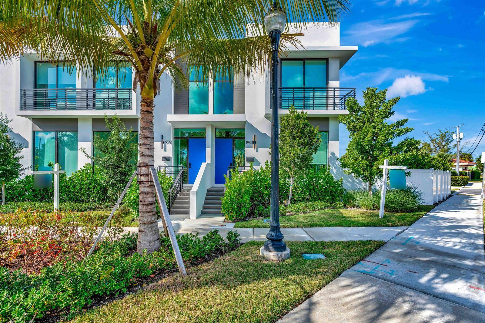 1901 DockWest Palm Beach - picture