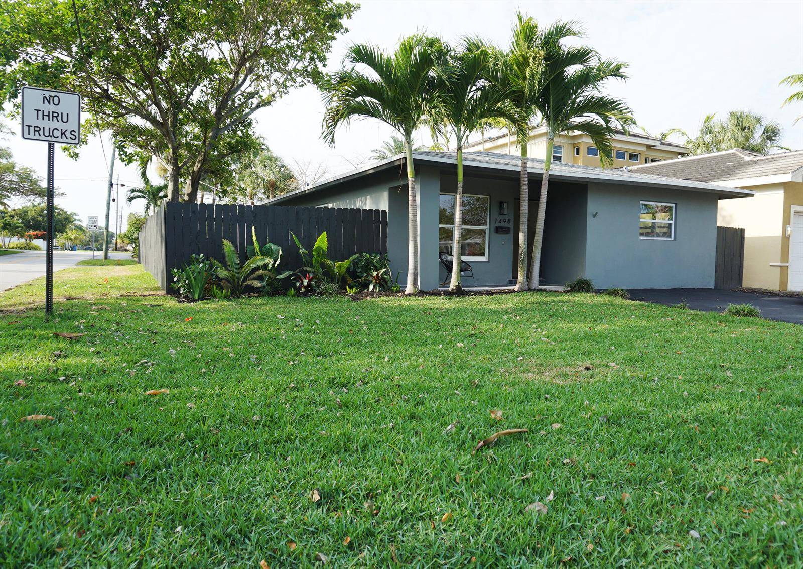 1498 NE 38thOakland Park - picture