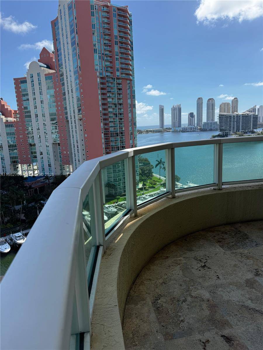 3340 NE 190th StAventura - Condo/Co-Op/Annual,Condo condo unit 1507 - picture