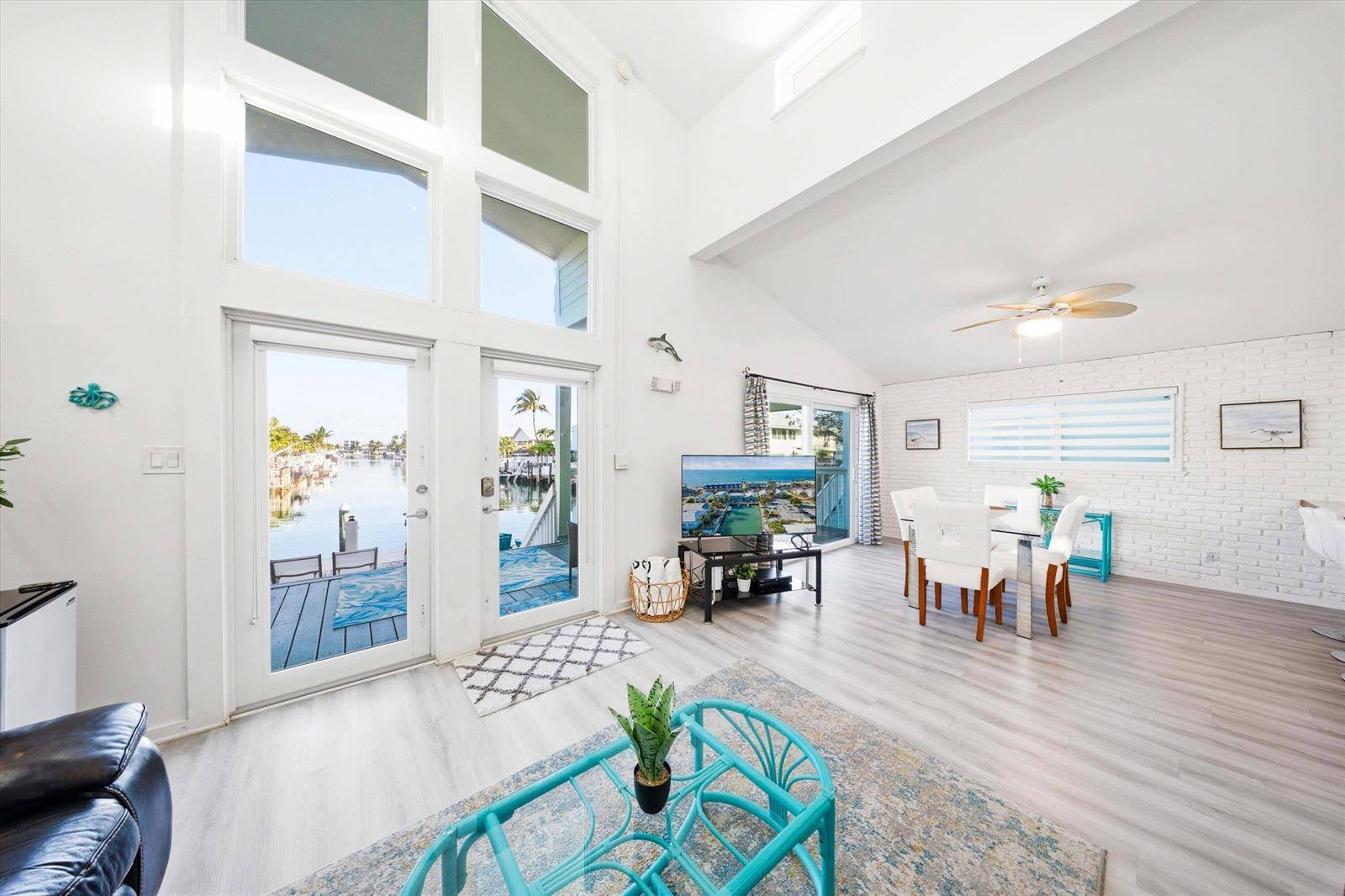 350 E Ocean - picture