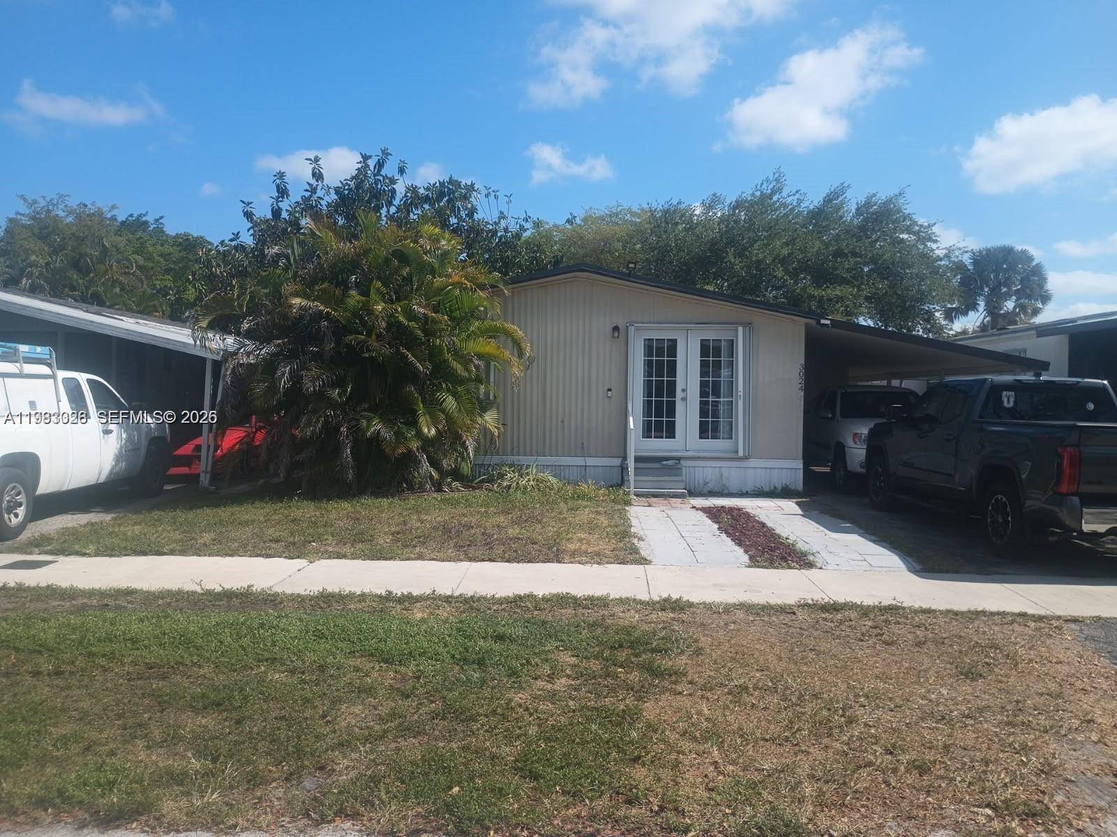 3024 SW 51st StDania Beach - picture