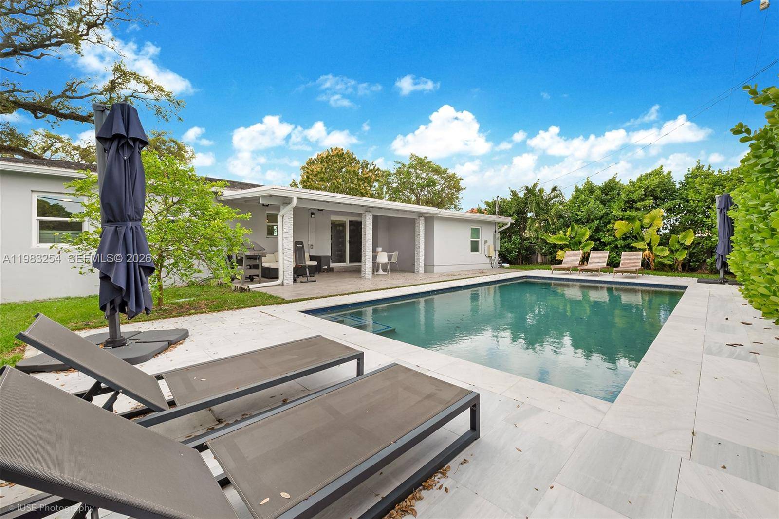 7235 SW 39th StMiami - picture