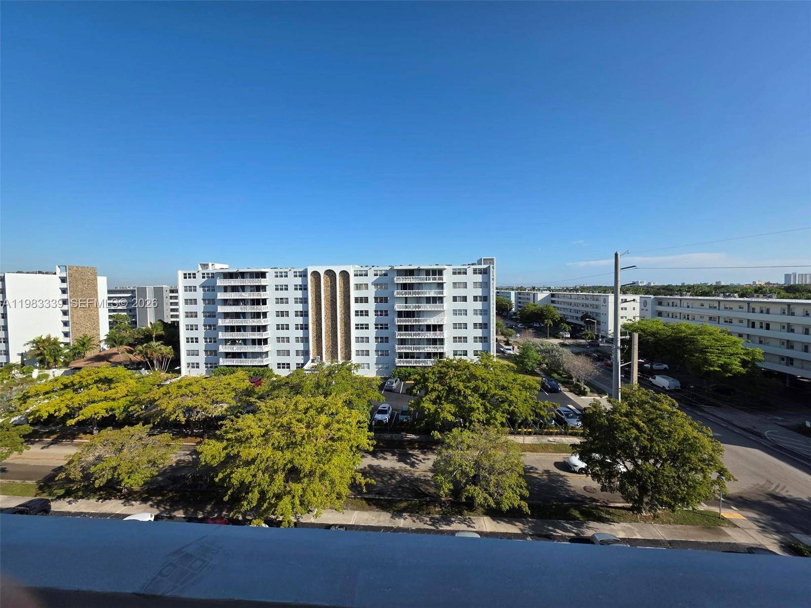 319 NE 14th AveHallandale Beach - MEADOWBROOK TOWERS CONDO condo unit 702 - picture