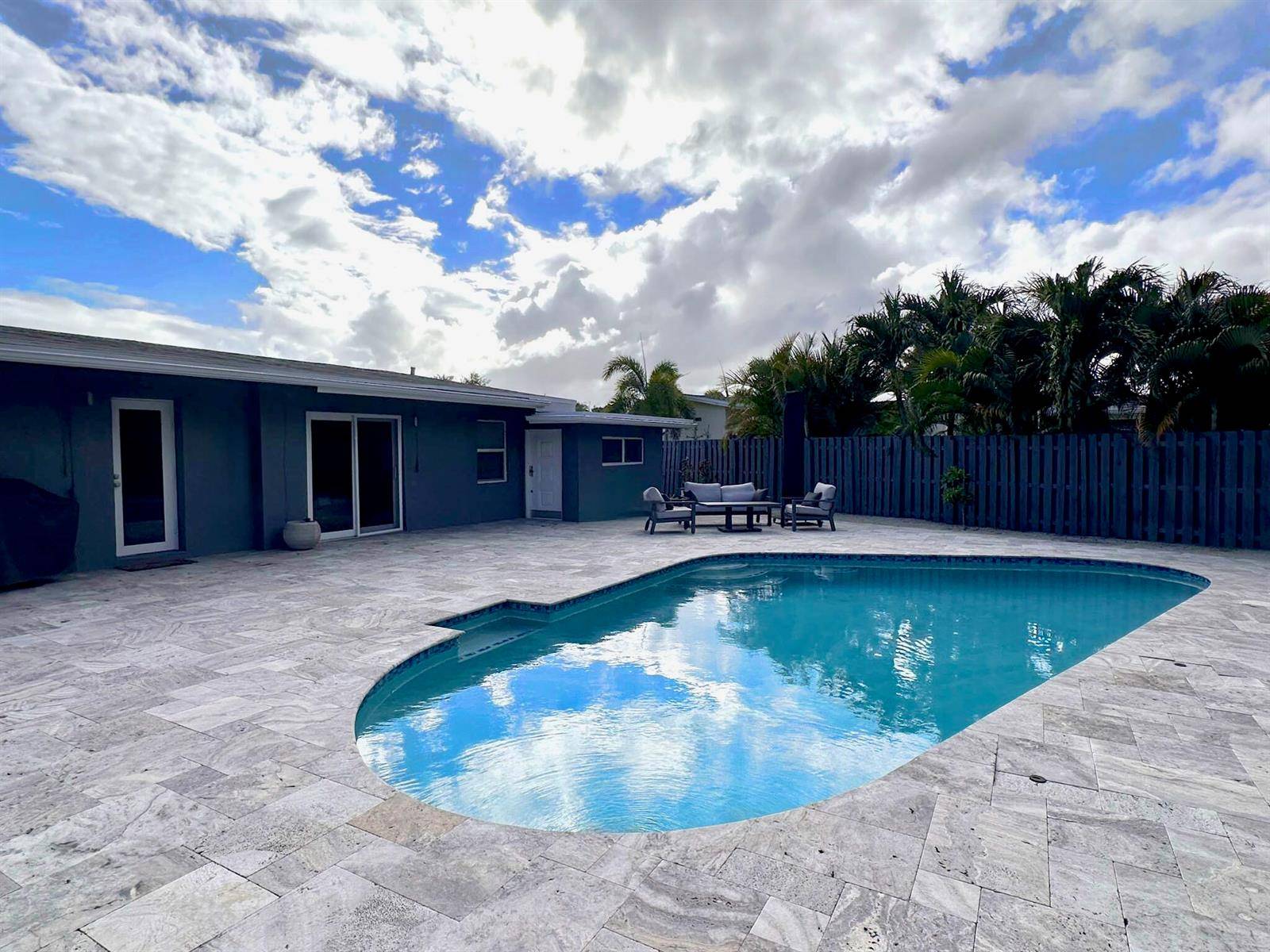 525 NE 27thWilton Manors - picture