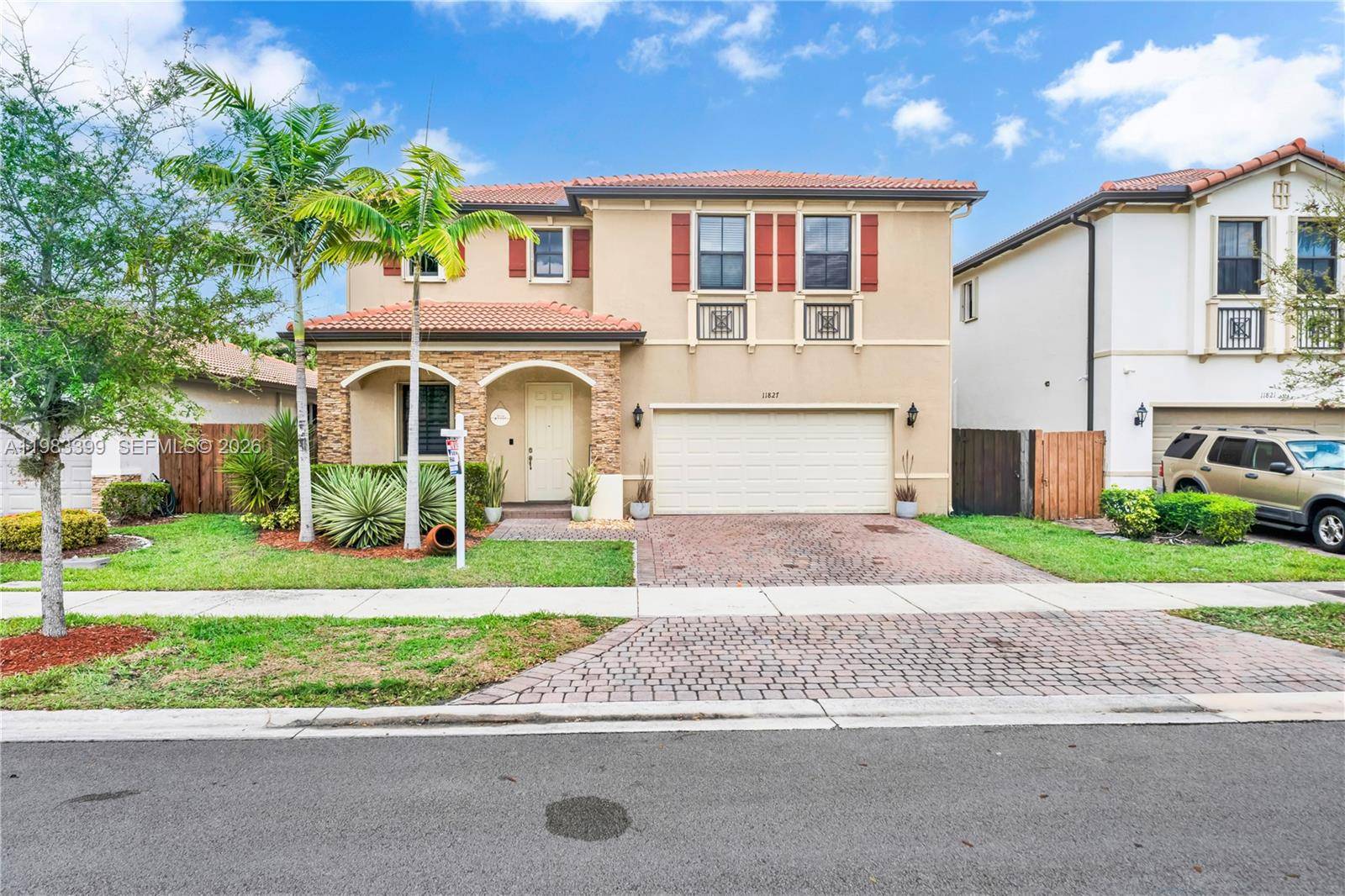 11827 SW 242nd TerHomestead - picture