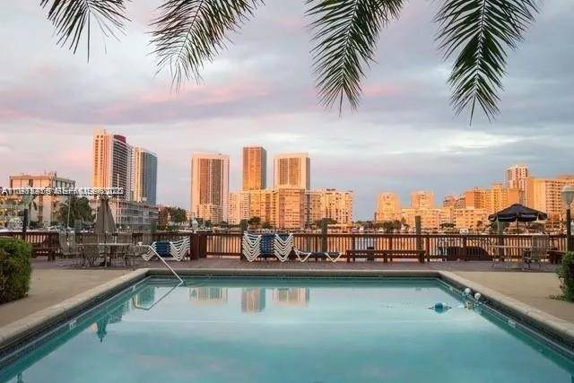 462 Golden Isles DrHallandale Beach - WOODLAKE APTS CONDO condo unit 202 - picture