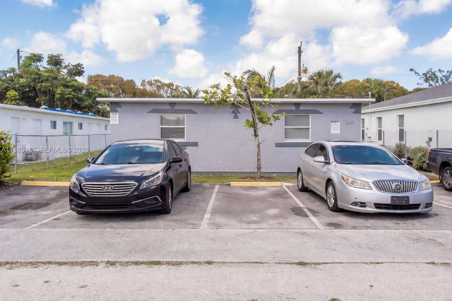 1225 NW 2nd StFort Lauderdale - picture