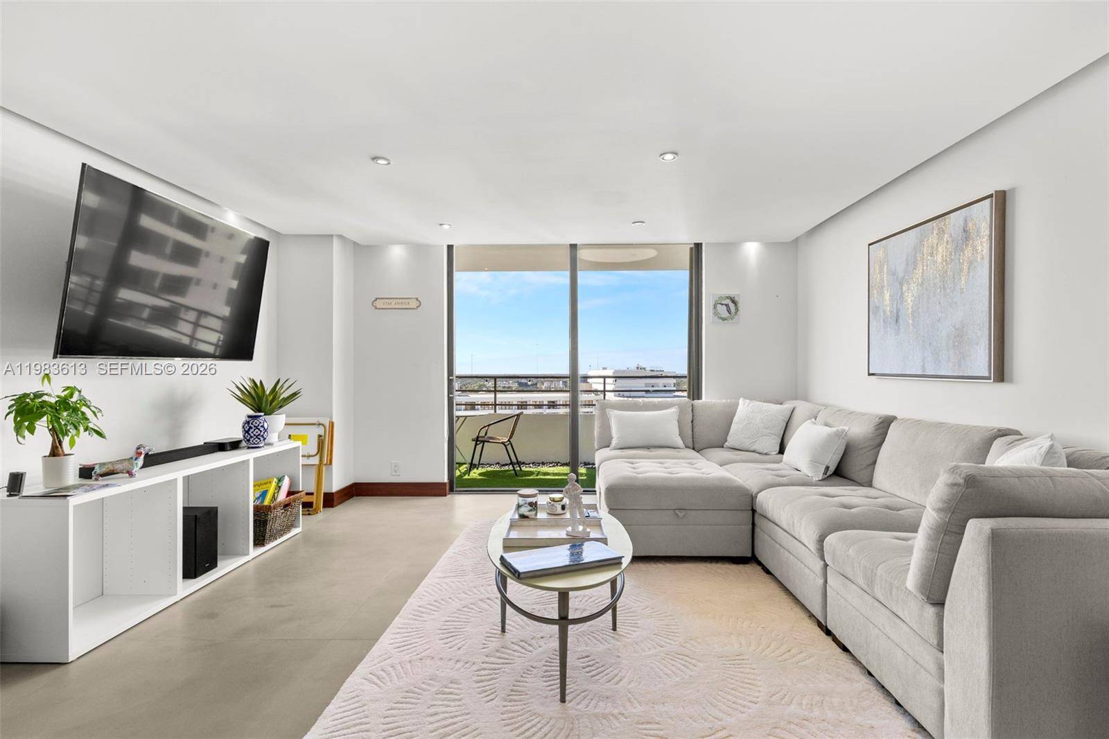2500 Parkview DrHallandale Beach - Co-Op 5+ Stories,Condo condo unit 2319 - picture