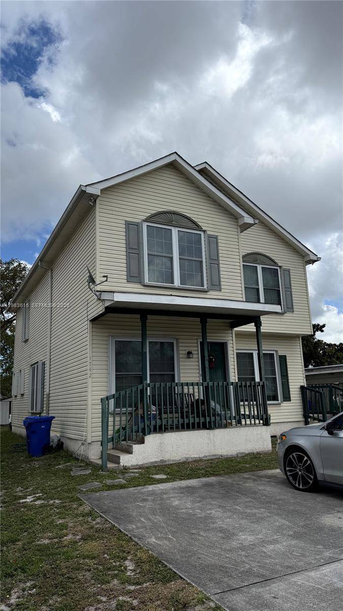 1738 SW 44th TerFort Lauderdale - picture