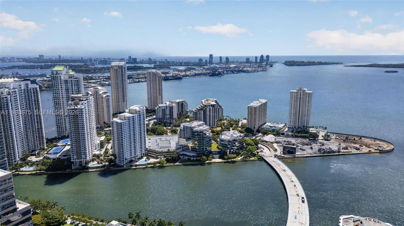 950 Brickell Bay DrMiami - THE PLAZA 851 BRICKELL CO,THE PLAZA 851 BRICKE condo unit 4100 - picture