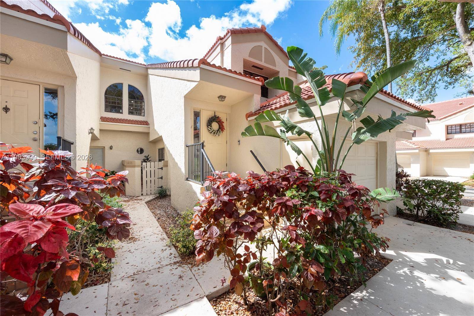3212 Arbor LnHollywood - EMERALD OAKS 24 CONDO condo unit 2407 - picture