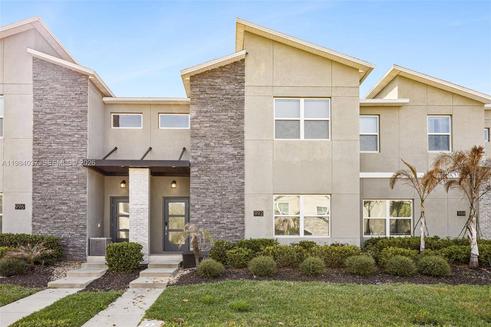 992 Leasder StOther City - In The State Of Florida - picture