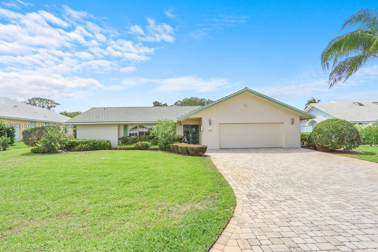 3482 SE Court DrStuart - picture