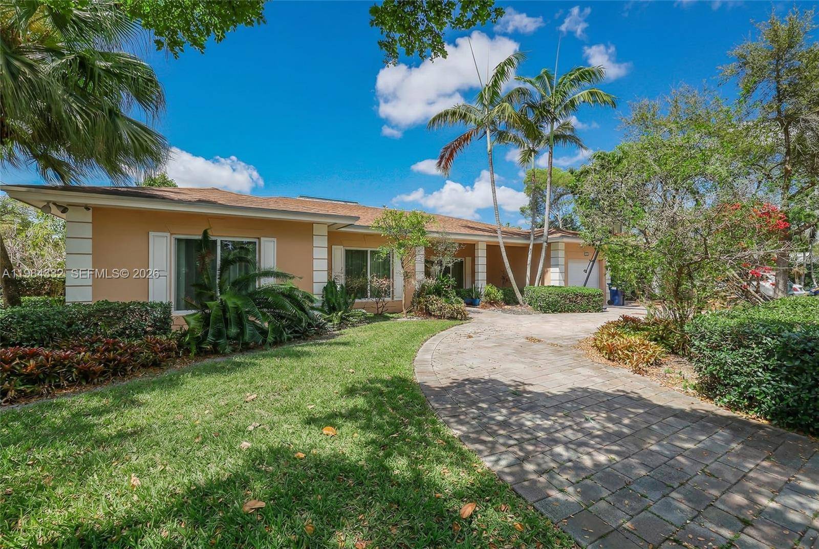 1800 Miami Springs AveMiami Springs - picture