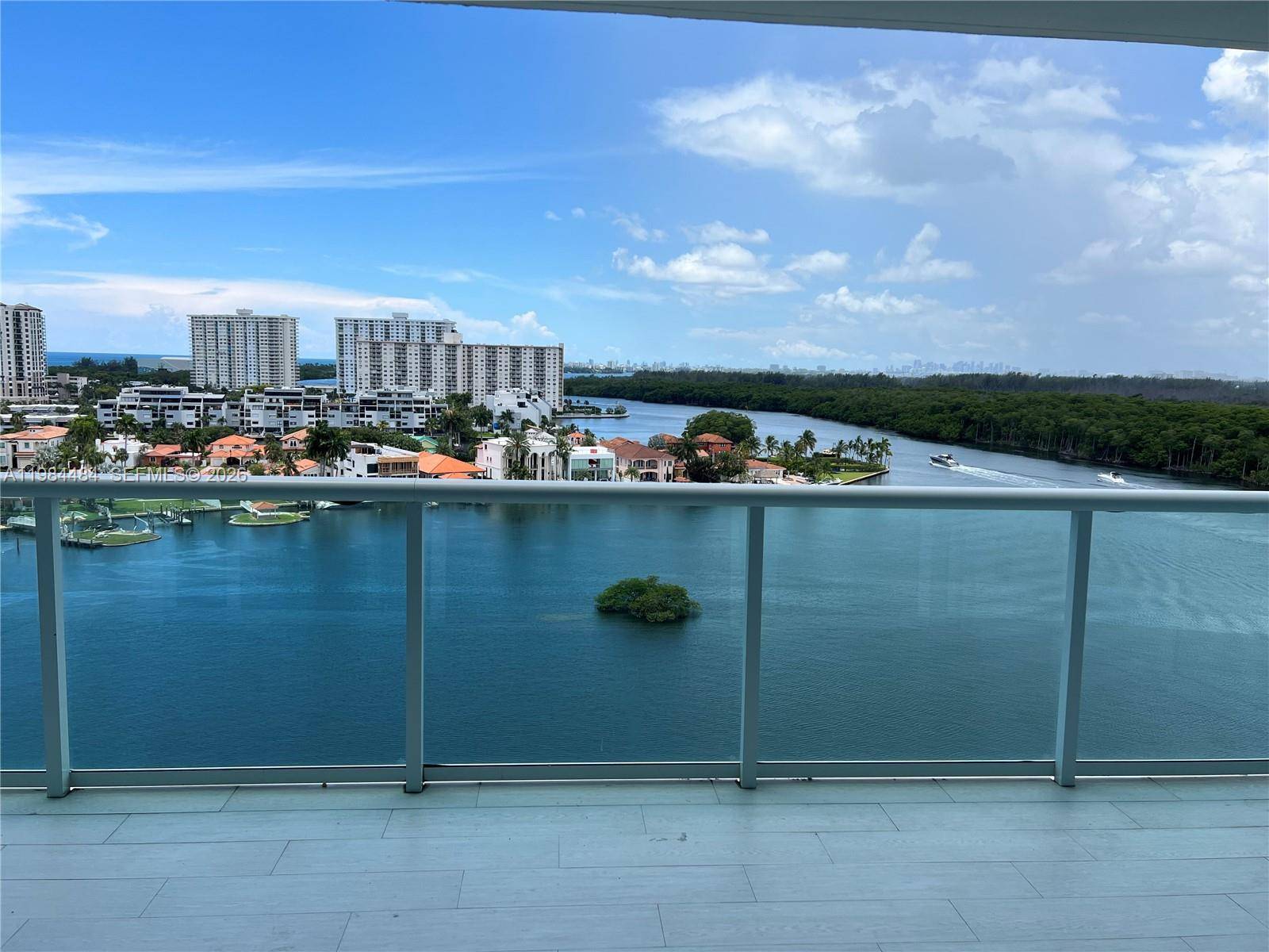 400 Sunny Isles BlvdSunny Isles Beach - Condo/Co-Op/Annual,Condo condo unit 1105 - picture