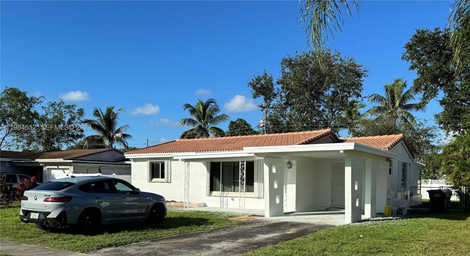 2400 N 57th WayHollywood - picture