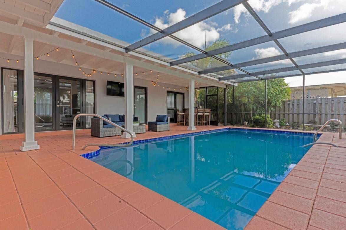 1311 SW 56thPlantation - picture