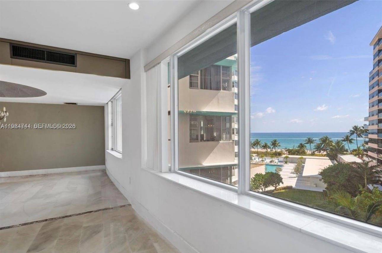 5255 Collins AveMiami Beach - Condo/Co-Op/Annual,Condo condo unit 5J - picture