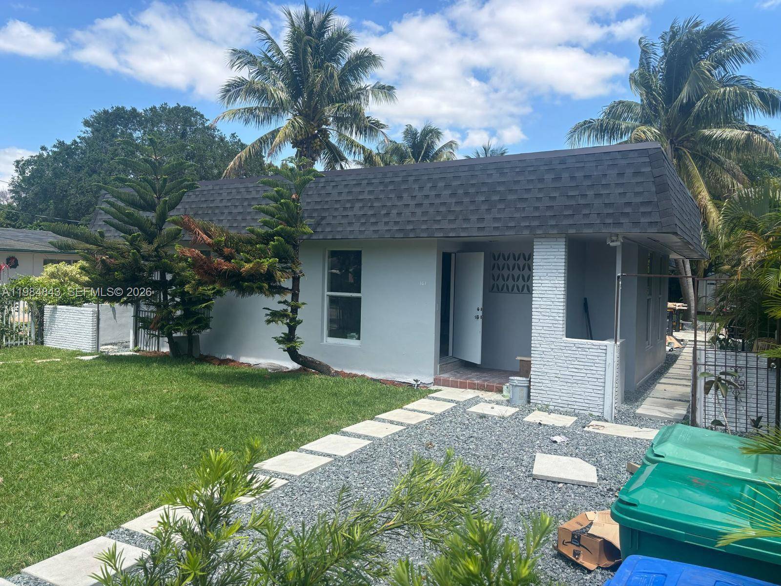 161 NE 117th StMiami - picture