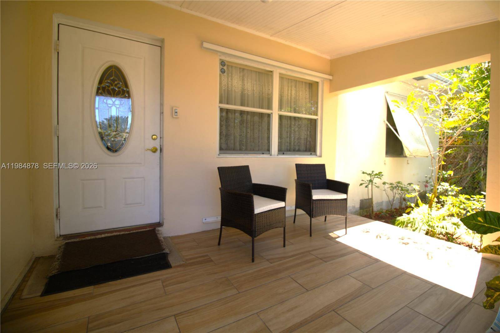 1142 NW 2nd AveFort Lauderdale - picture