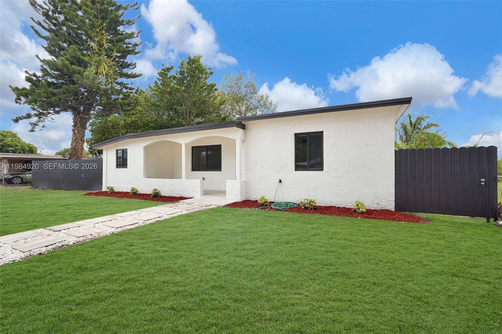 1830 NW 135th StMiami - picture