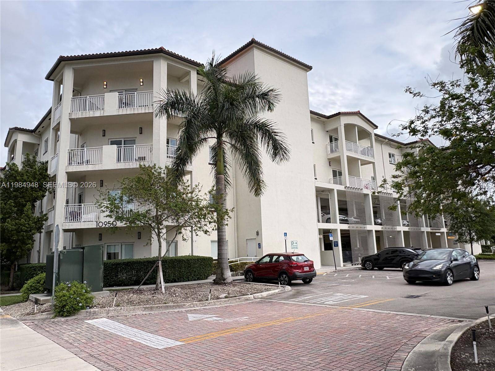 10950 NW 82nd StDoral - Condo 1-4 Stories,Condo condo unit 319 - picture
