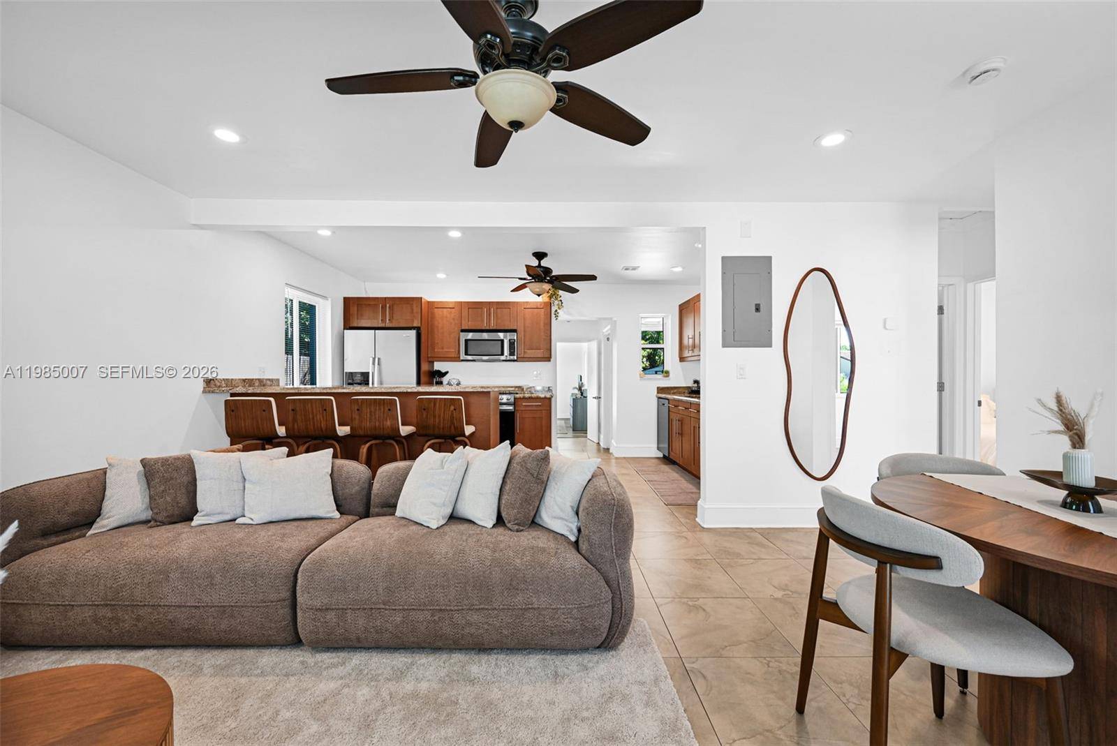1328 N Andrews AveFort Lauderdale - picture
