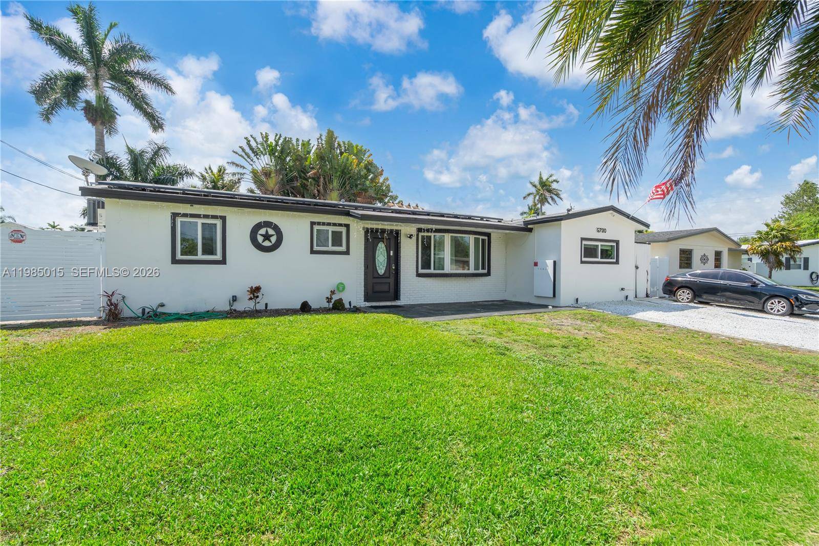 5730 SW 55th StDavie - picture