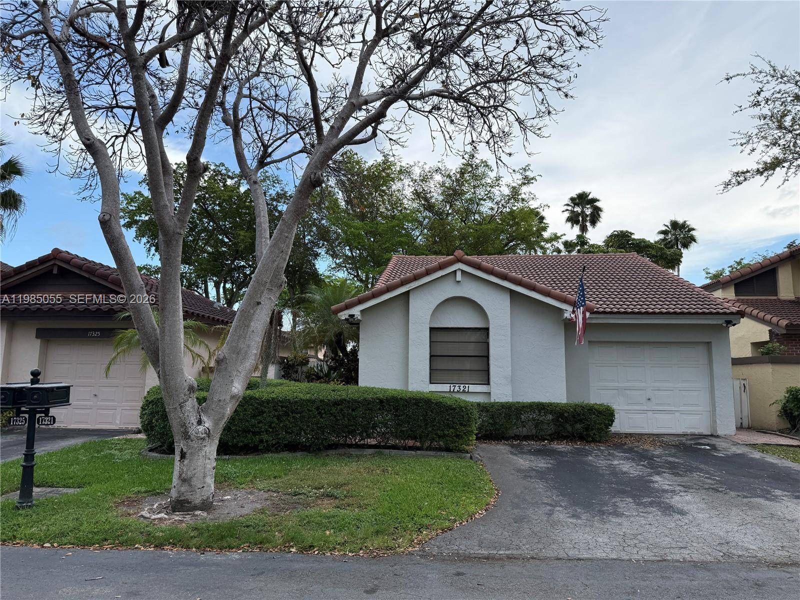 17321 NW 63rd AveHialeah - picture