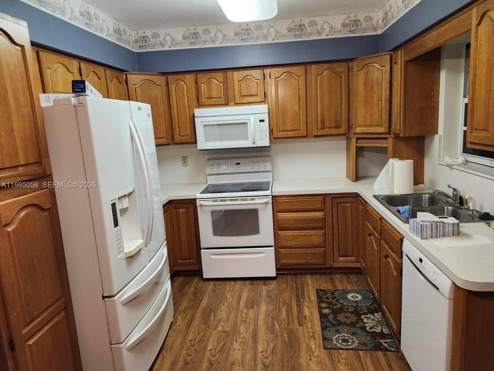 690 NW 19th StHomestead - picture